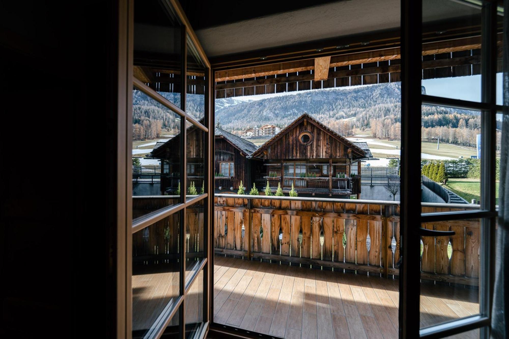Sportony Mountain Lodges La Villa  Kültér fotó